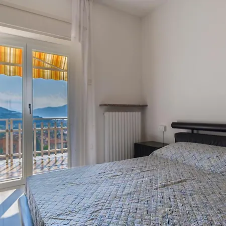 Apartment Cozy With View *